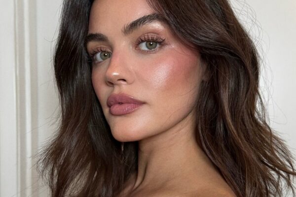 Эта длина волос выглядит аккуратнее — хотя кажется обычной