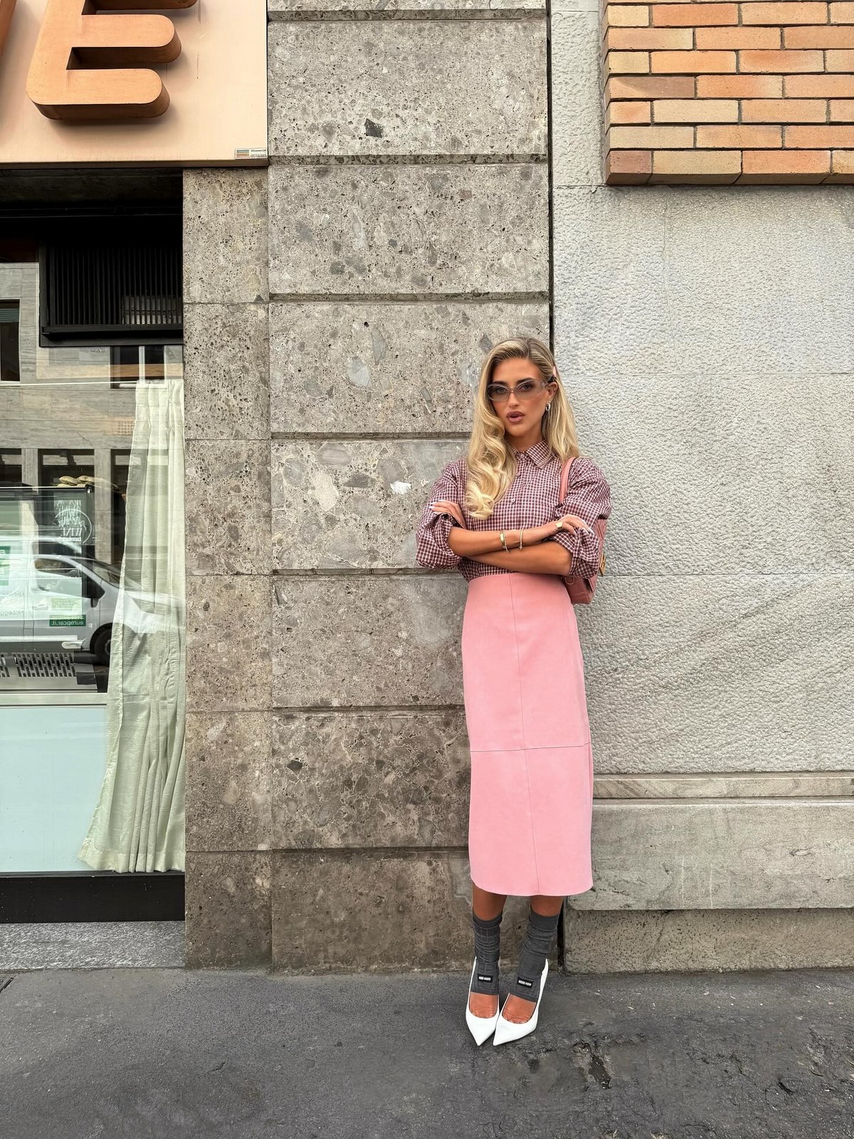 Вместо сложных сочетаний: простая одежда, которая выглядит аккуратнее