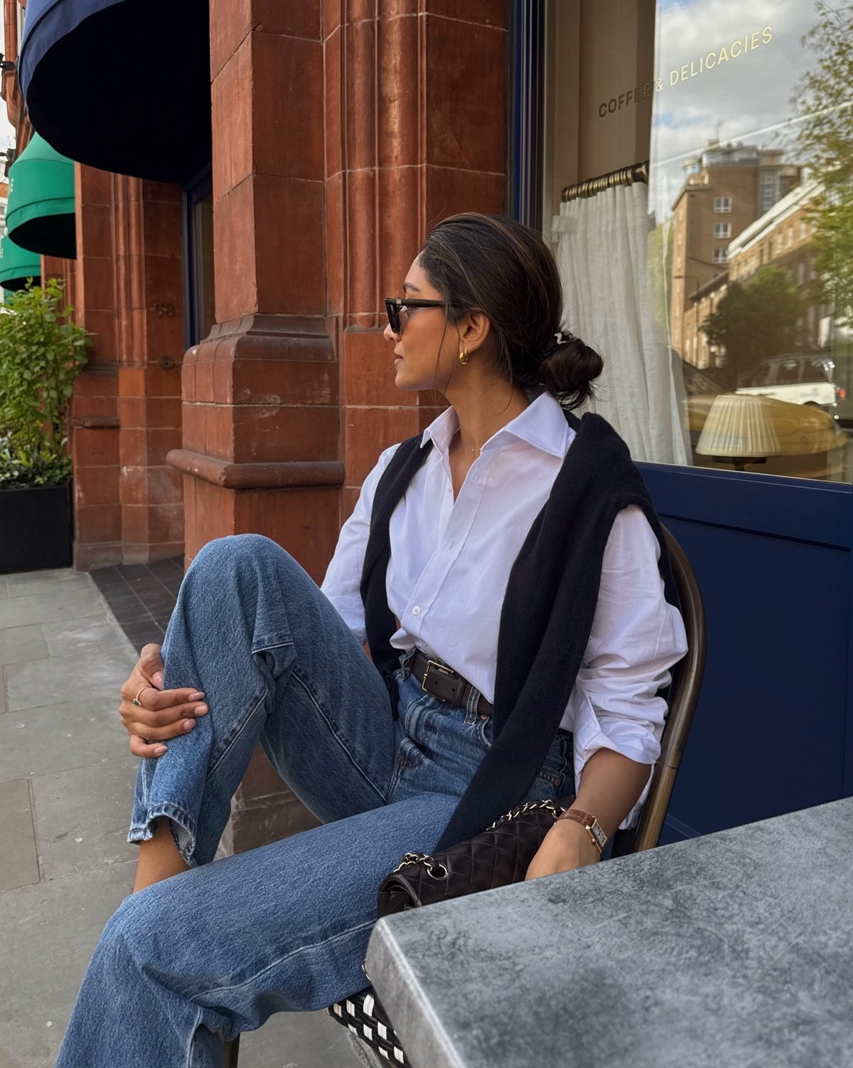 Вместо ярких деталей: спокойные акценты, которые делают образ чище