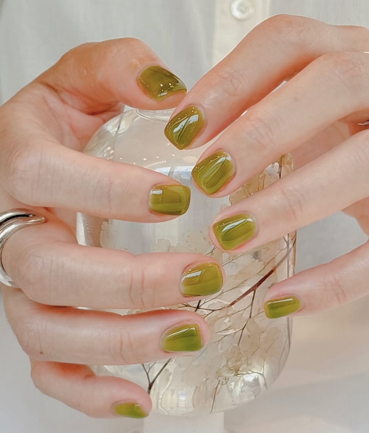 Что делает маникюр визуально неаккуратным