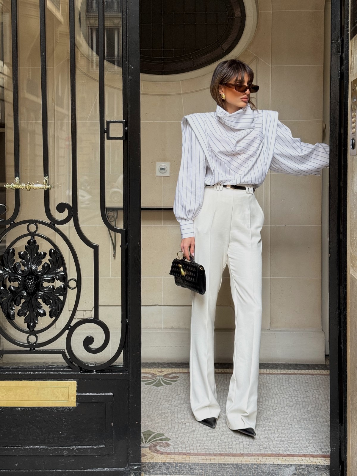 Что в одежде делает образ визуально перегруженным