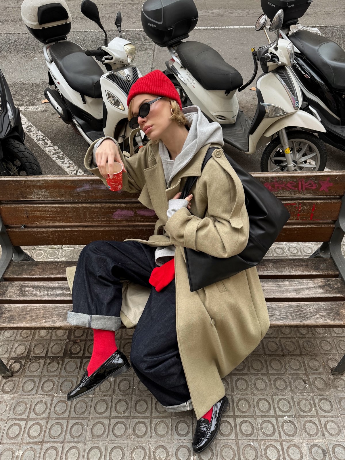 Что в одежде делает образ визуально перегруженным