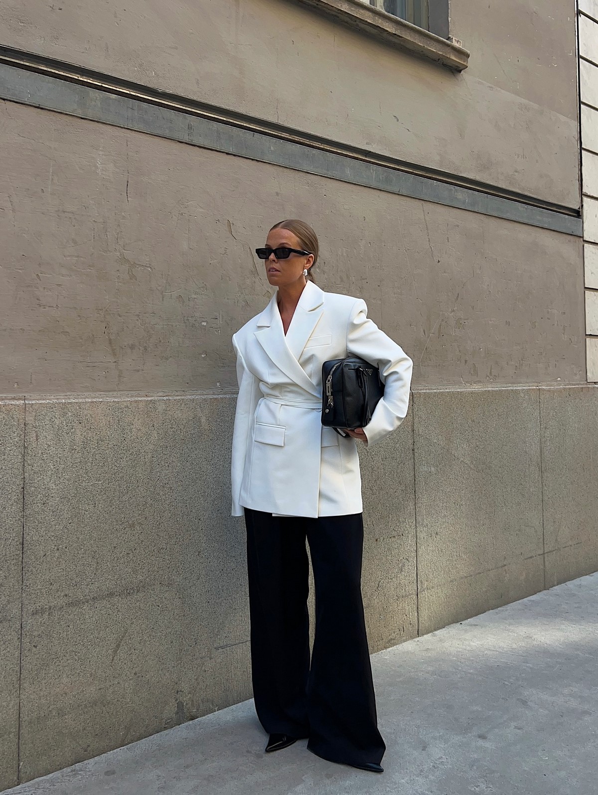 Вместо сложных сочетаний: простая одежда, которая выглядит аккуратнее