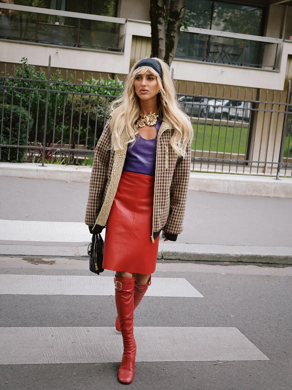 Что в одежде делает образ визуально перегруженным