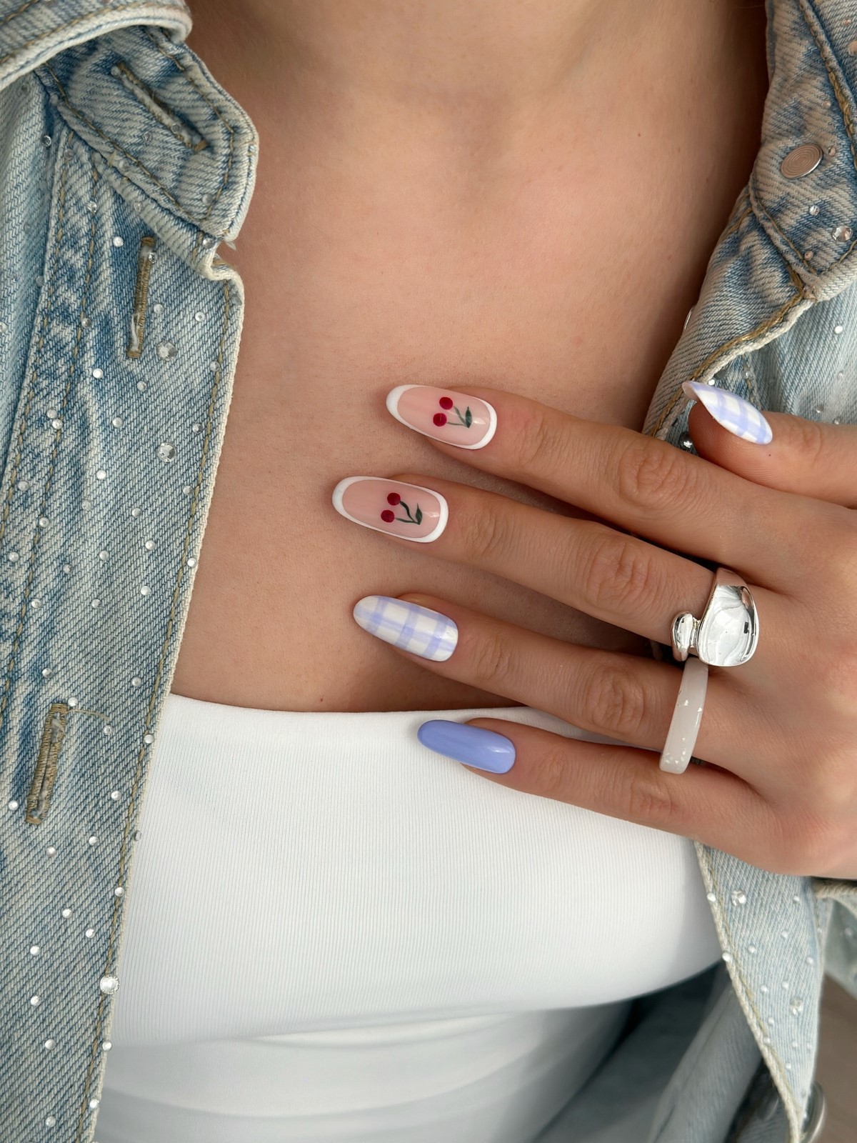 Что делает маникюр визуально неаккуратным