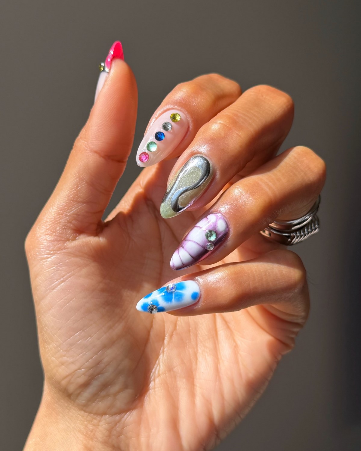 Что делает маникюр визуально неаккуратным