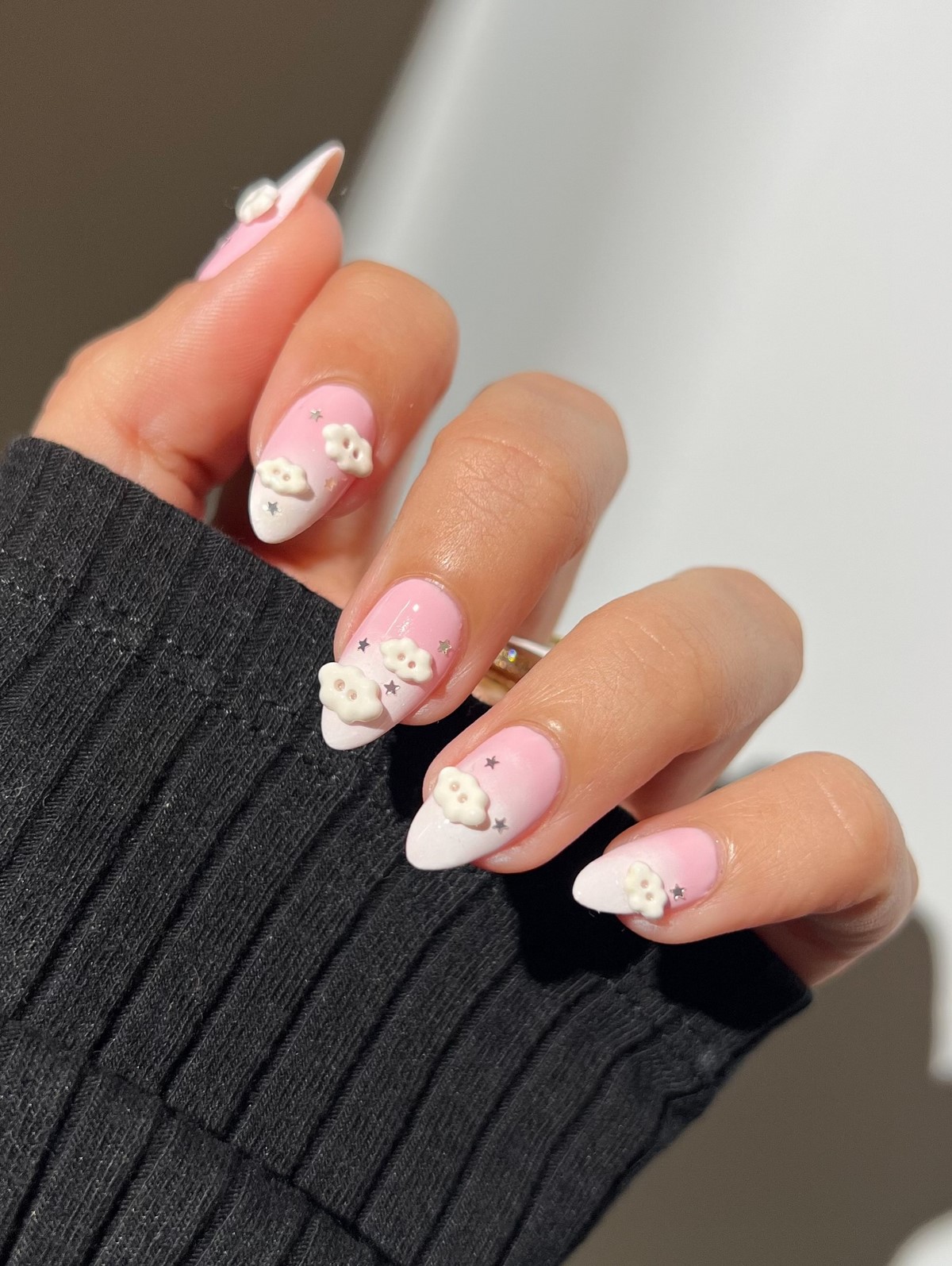 Что делает маникюр визуально неаккуратным