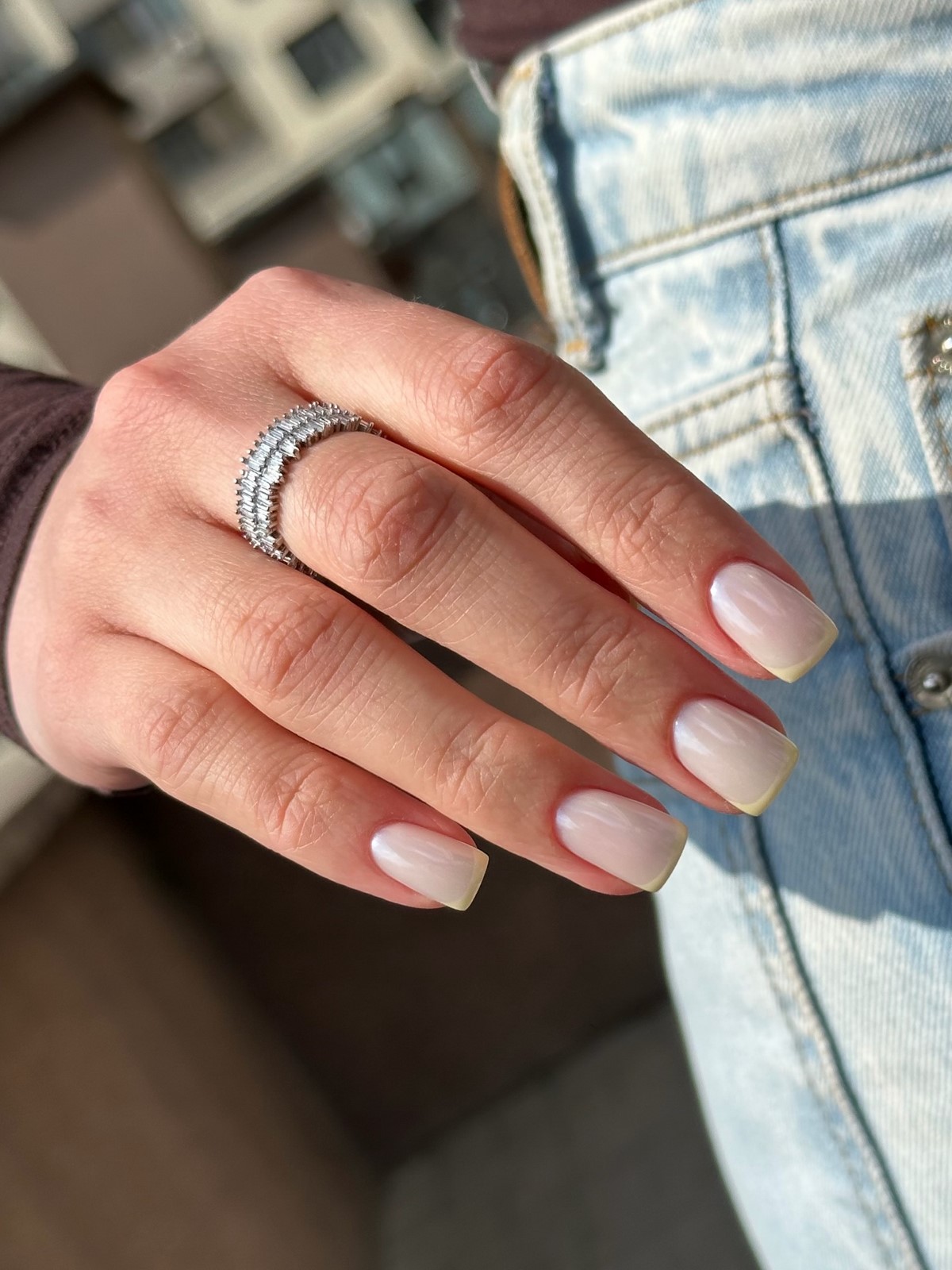 Что делает маникюр визуально неаккуратным