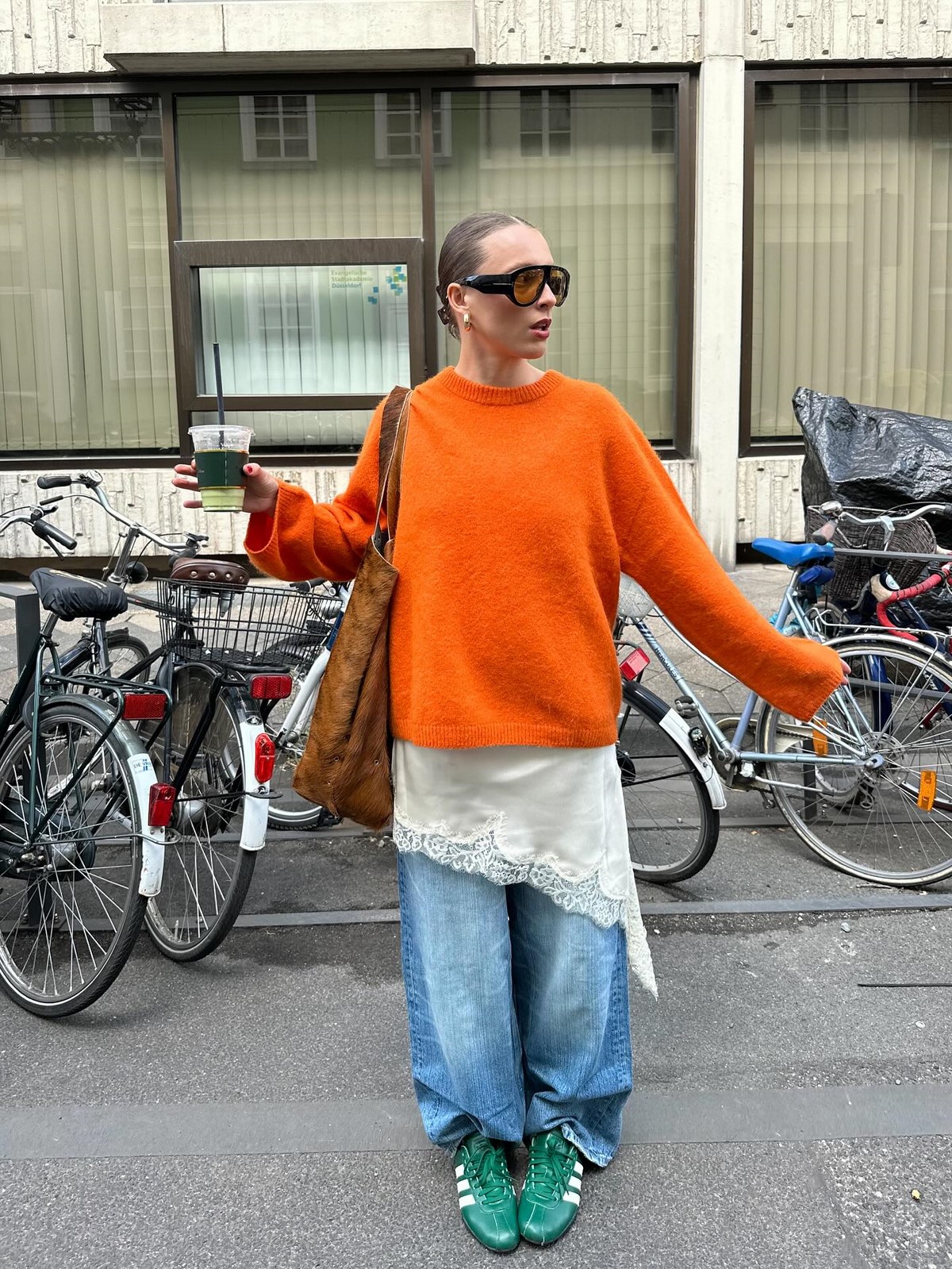 Что в одежде делает образ визуально перегруженным