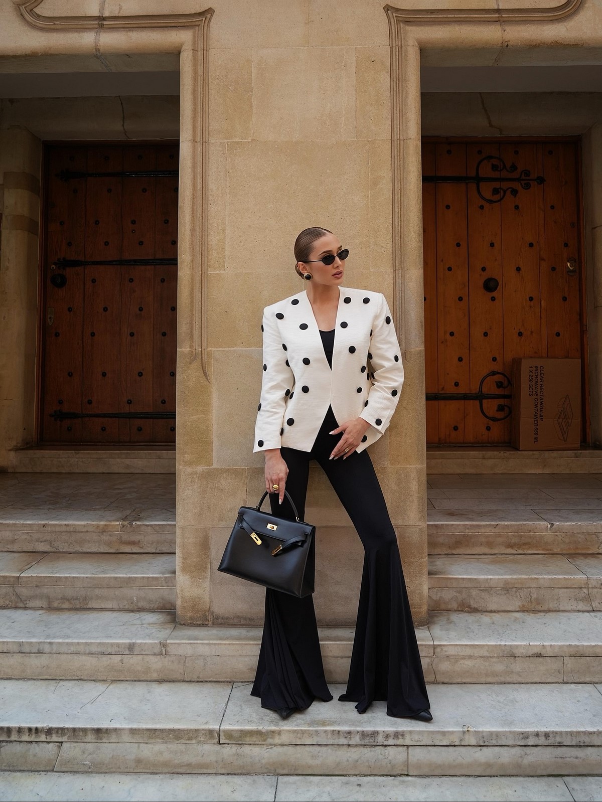 Что в одежде делает образ визуально перегруженным