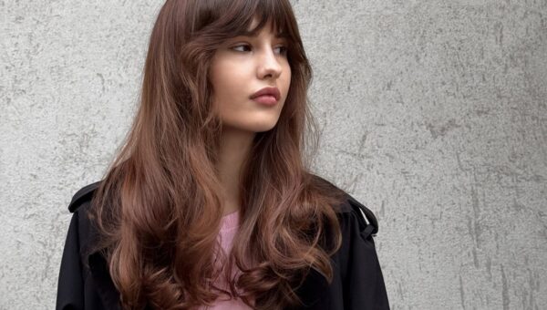 Что в прическе делает образ неухоженным