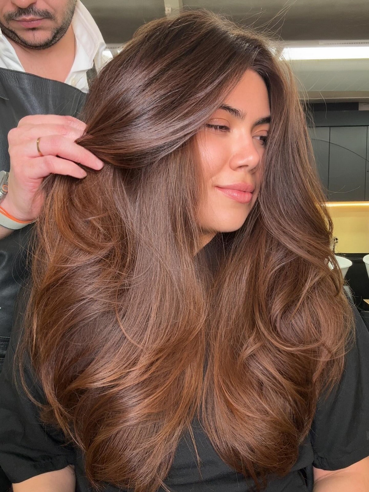 Что в прическе делает образ неухоженным