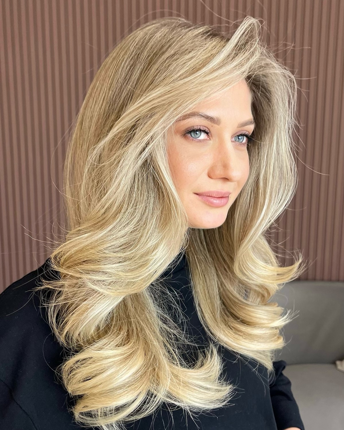 Что в прическе делает образ неухоженным