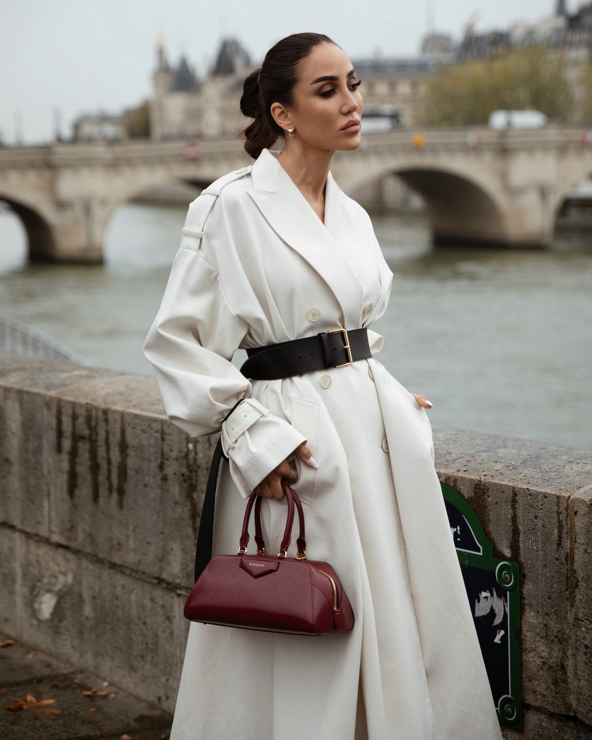 Как одежда делает образ мягче и аккуратнее