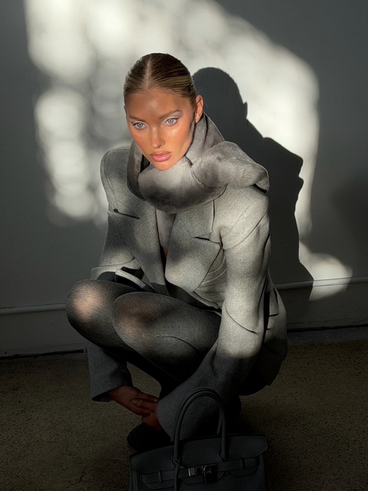 Этот цвет в одежде делает образ аккуратнее без усилий