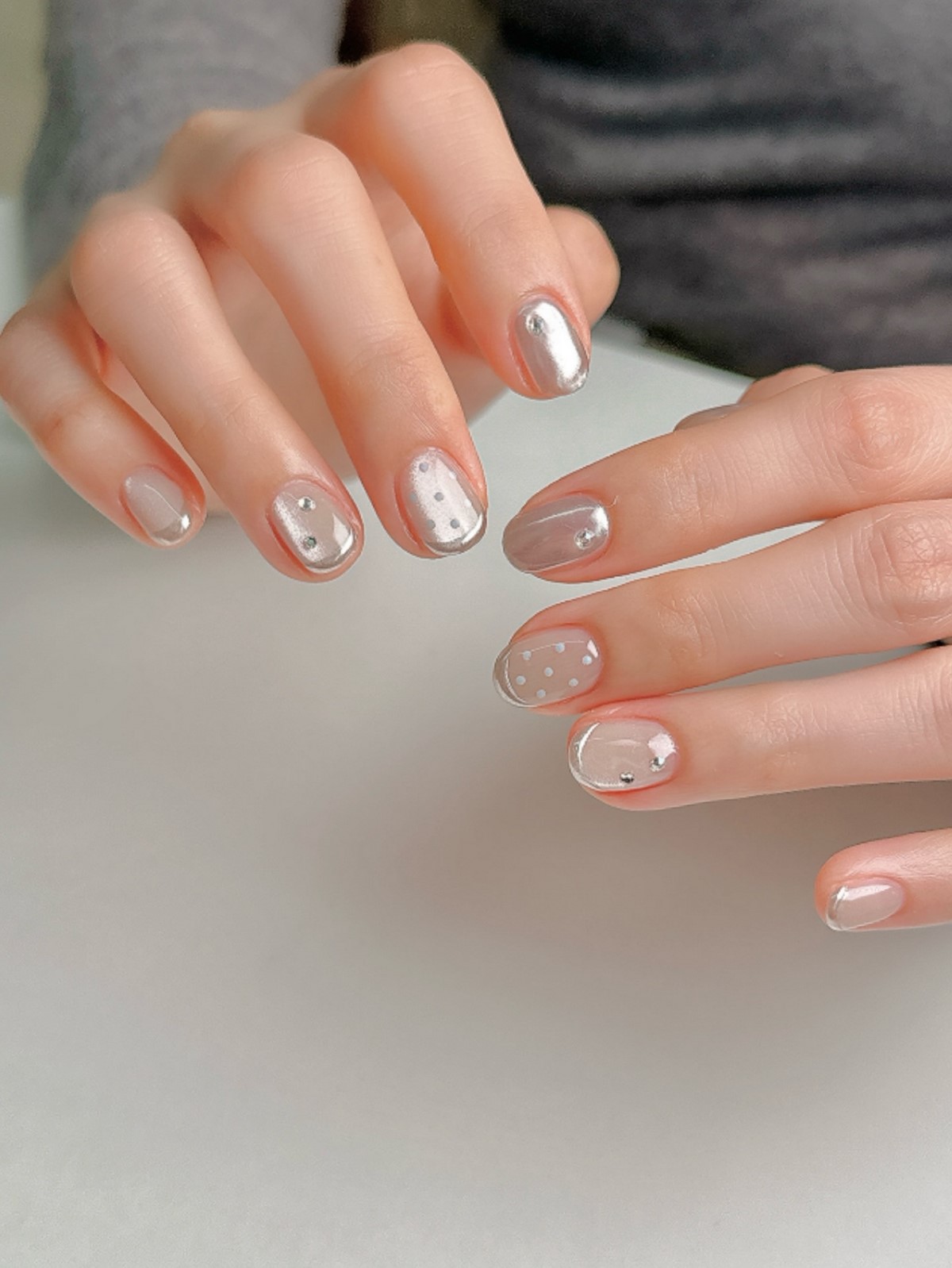 Маникюр с мягким блеском: альтернатива глянцу