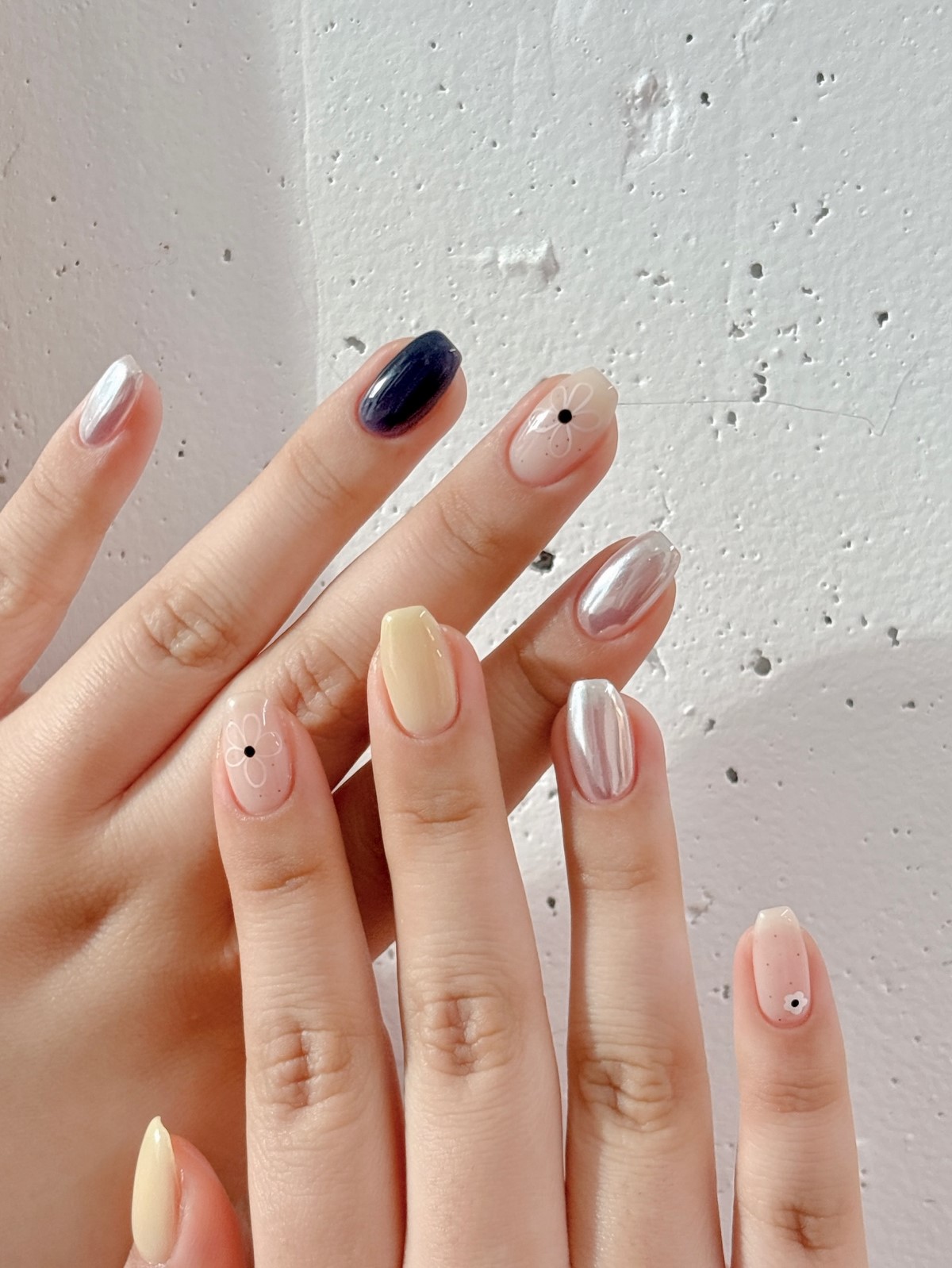 Маникюр с мягким блеском: альтернатива глянцу