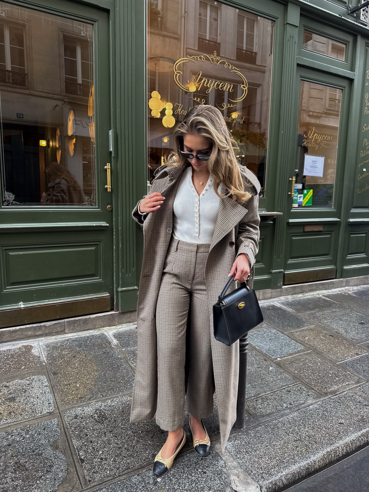 Вместо сложных сочетаний: простая одежда, которая выглядит аккуратнее