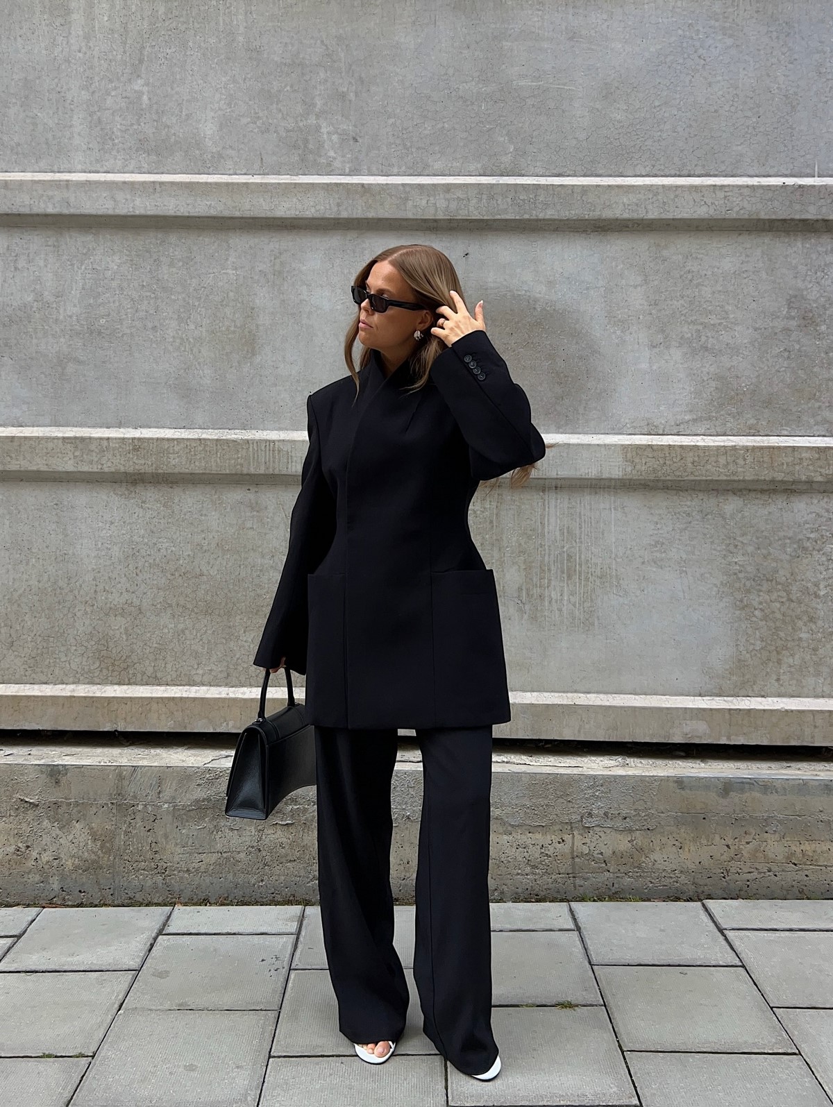 Вместо сложных сочетаний: простая одежда, которая выглядит аккуратнее