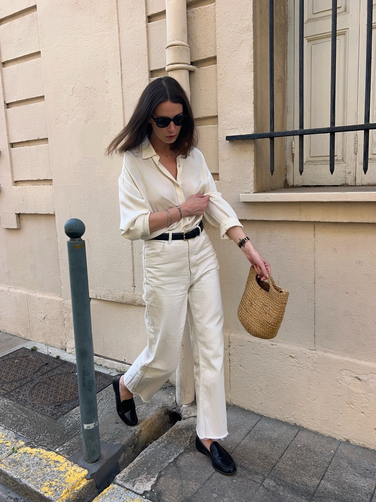 Вместо ярких деталей: спокойные акценты, которые делают образ чище